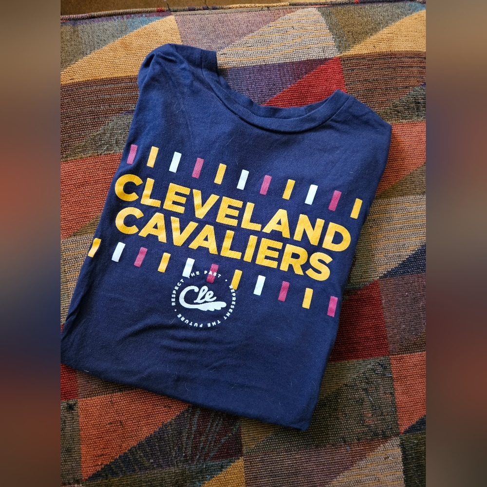 Cleveland Cavs Tshirt